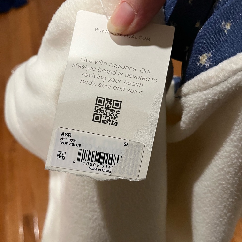 Alter’d State cropped fleece, NWT - Picture 10 of 15